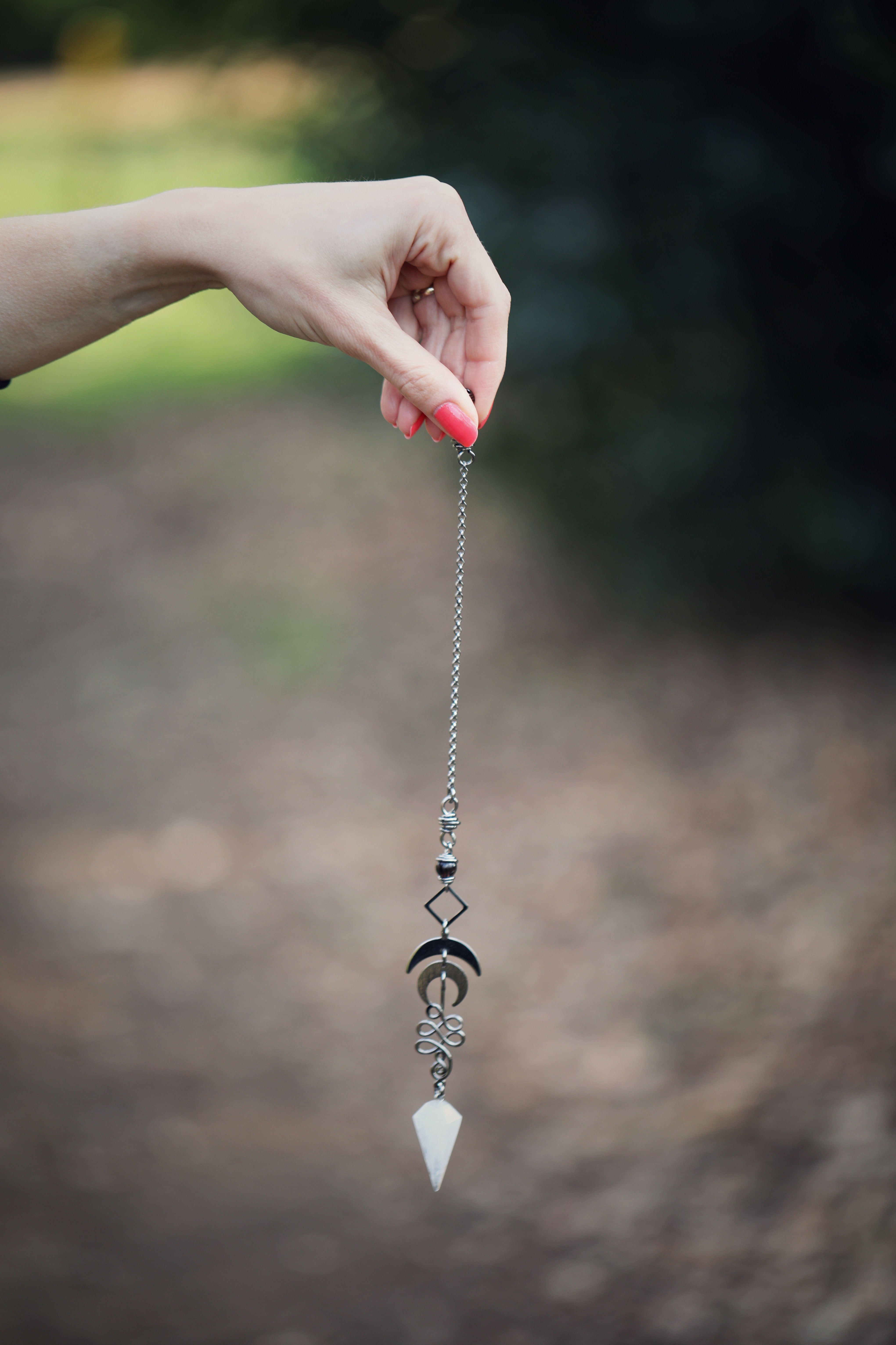 Navigating the Complex World of Trauma: The Struggle to Ask for Help and Say No – Finding Balance through Boundaries and Managing Expectations